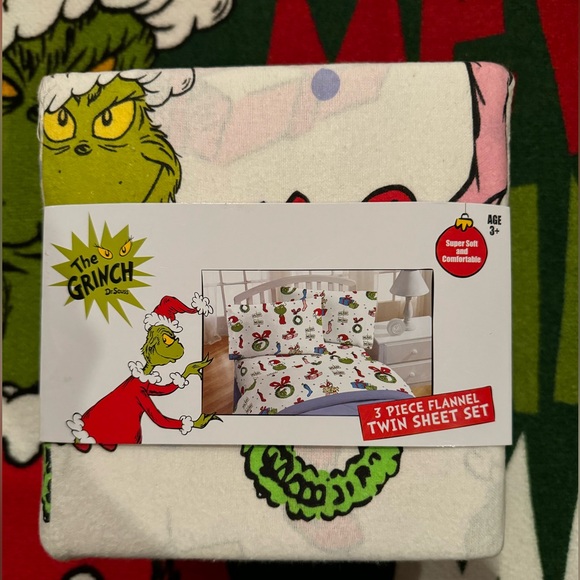 New The Grinch Dr Seuss 3 Pc Flannel Sheet Set - Picture 2 of 9